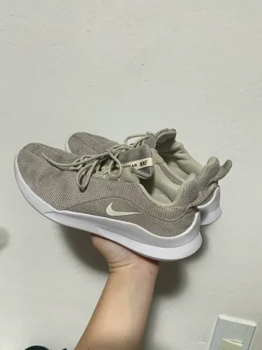 Tenis