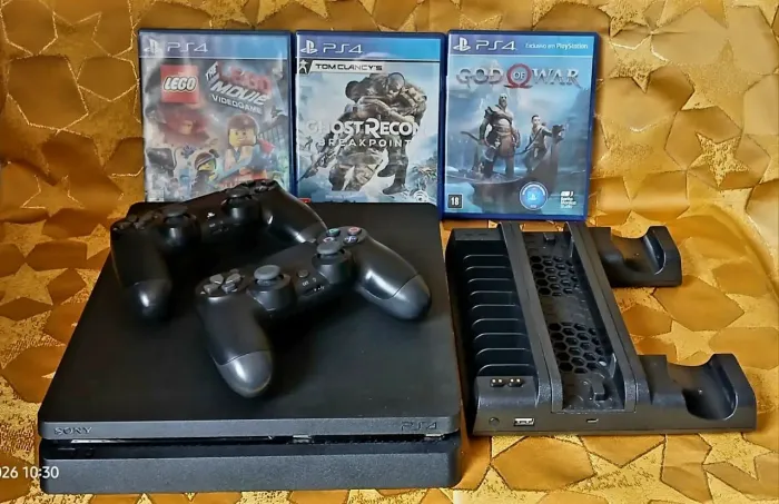 Playstation 4 Slim