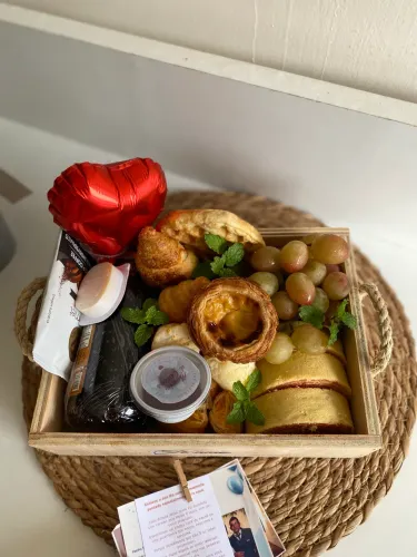 Cesta de café da manhã a pronta entrega