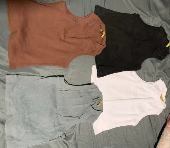 Kit com 4 regatas básicas