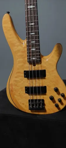 Baixo Yamaha Trb 