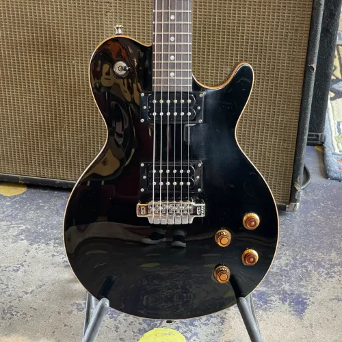 Guitarra Variax line 6 JTV-59