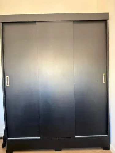 Guarda roupa casal três portas