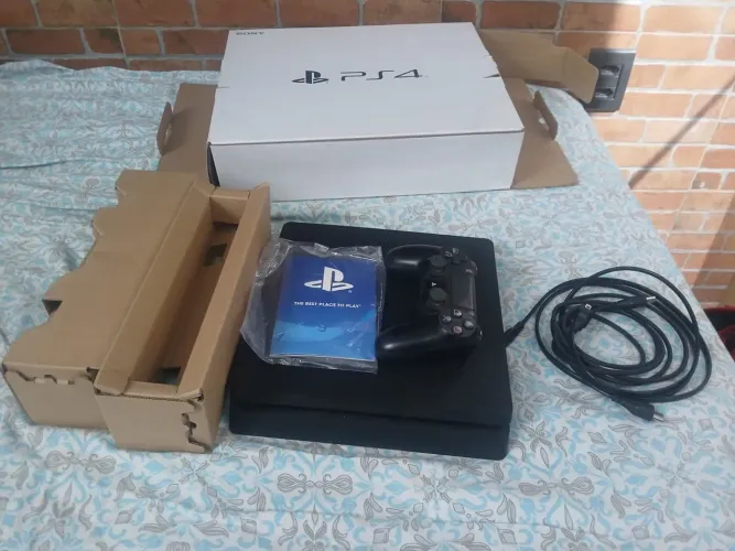 PS 4