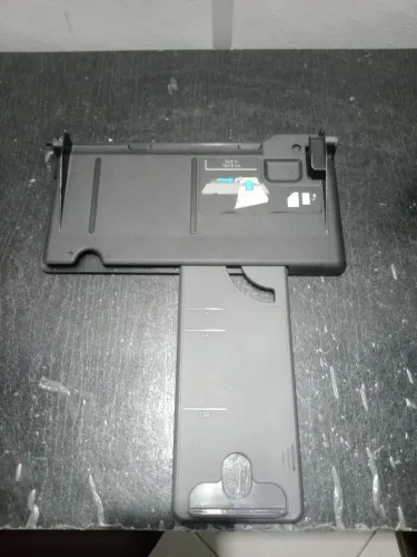 Aparador de Folhas da Impressora HP D110