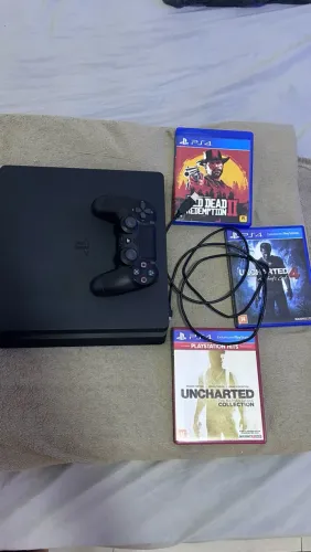 PS4 Slim 1 TB + 3 jogos