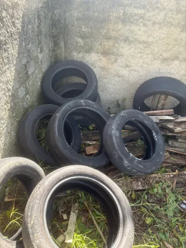 Doação de pneus carecas