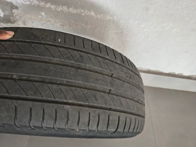 Pneus Michelin 205/55/R16
