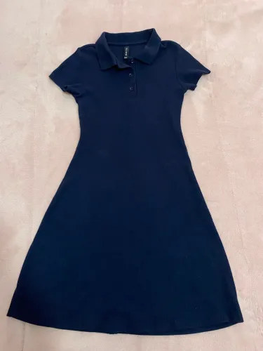 Vestido curto gola pólo azul marinho PP - Renner