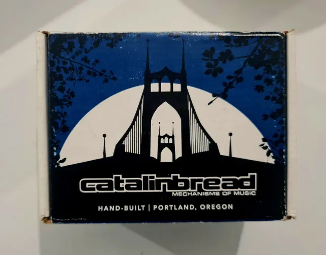 Pedal de Fuzz Catalinbread Giygas