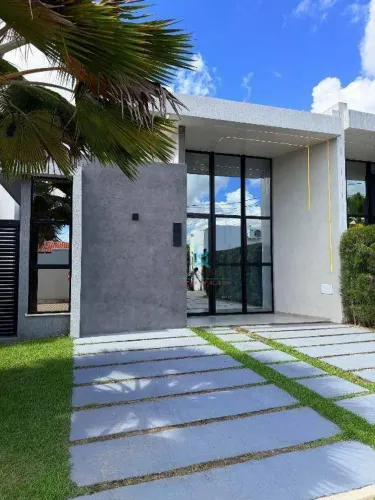Casa plana em condomínio com 3 dormitórios para alugar, 110 m² por R$ 5.500/mês - Centro -