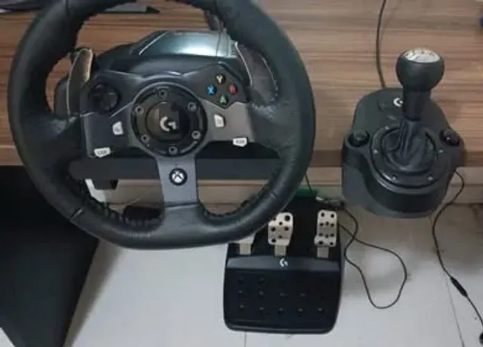 volante G920 Driving Force C/ Câmbio 5 marchas C/ Pedal XONE/XS/PC - Volante Completo