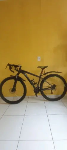 Bike Caloi aro 29 Montada com pneu MTB e speed