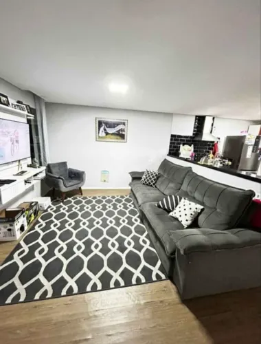 Vende-se casa na sacramenta Kf