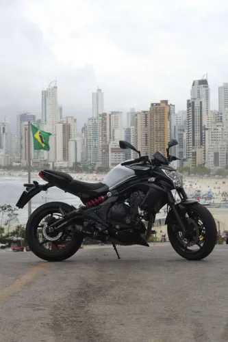 Kawasaki er6n pra sair hoje 