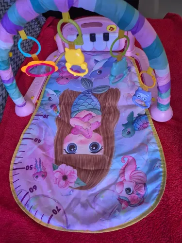 Tapete de atividades menina