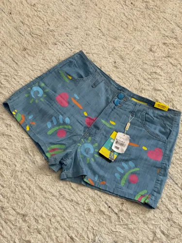Lote de roupas G de marca