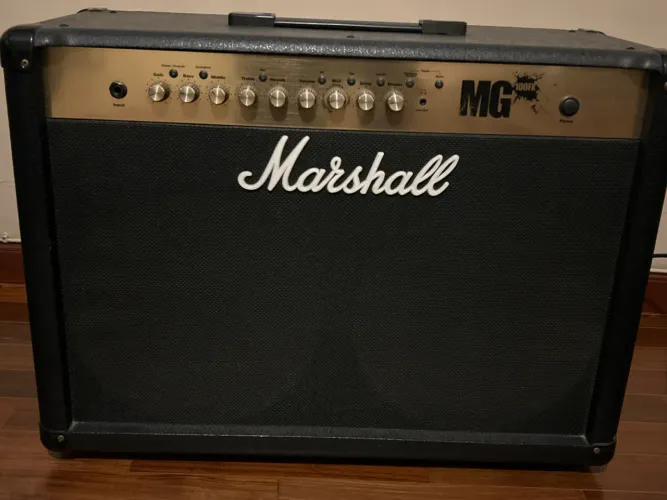 Amplicador Marshall  mg100fx