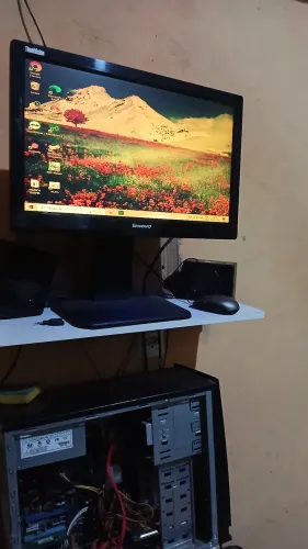 Vendo 01 Computador Completo ASUS+ 01 Monitor Lenovo 19 polegadas pronto para Uso