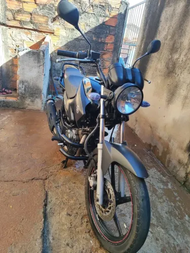 Vendo moto Yamaha factor 125 Ed 2011/2012