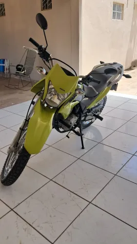 Vendo moto braz