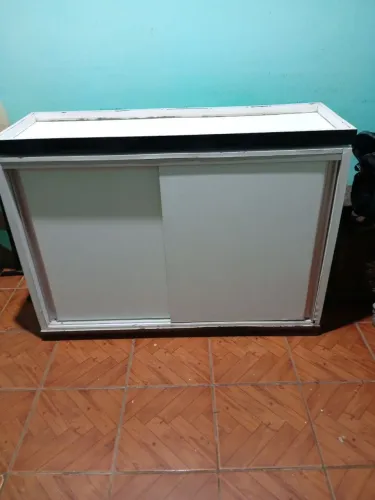 Móvel para aquário em bom estado