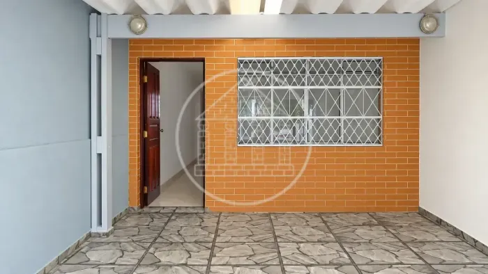 Sobrado à venda no Jardim Satélite