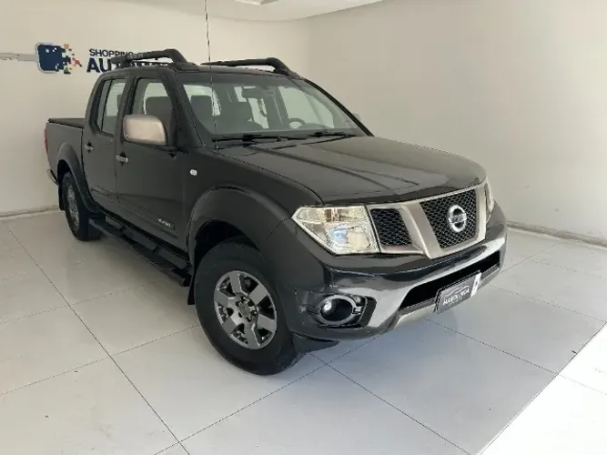 Nissan Frontier SV AT. CD 4X4 2.5 TB Dies. Aut. 2015