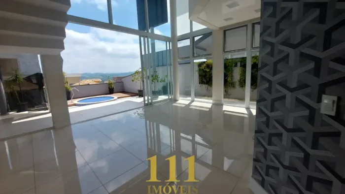 Casa em condomínio super aconchegante com 4 suítes - Urbanova SJC - LOCAÇÃO