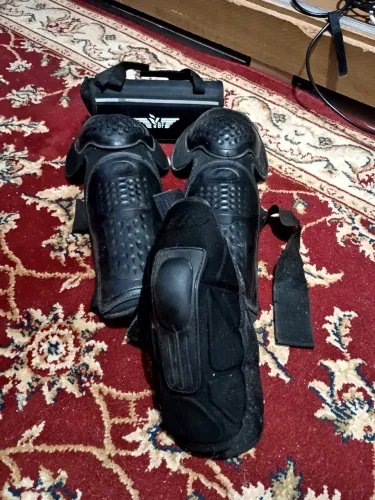 Vendo caneleira joelheira e cotoveleira 