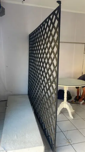 Divisória de meio ( ferro)