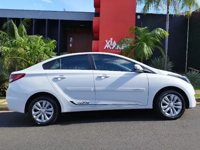 Hyundai HB20S Comfort Plus 1.0 TB Flex 12V Mec. 2019