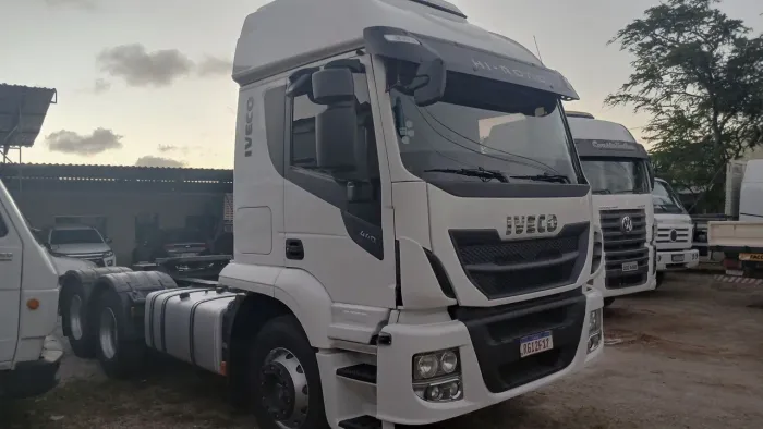 Vendo caminhão  440 Ano 21