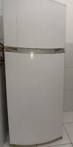 Geladeira Consul Frost Free Duplex, algumas marcas de uso devido a mudança....