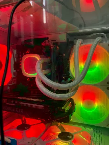 Pc gamer ryzen 7 5700x