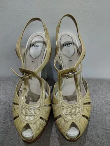 SANDÁLIA FENDI ROMA VINTAGE 