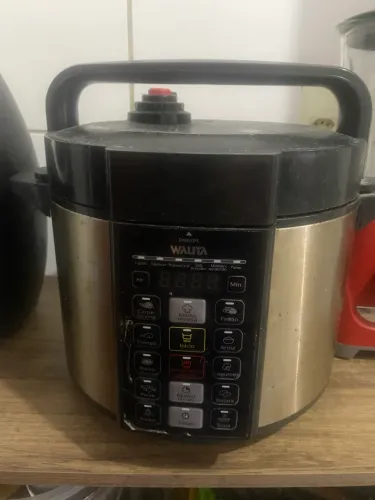 Panela elétrica grande Nova
