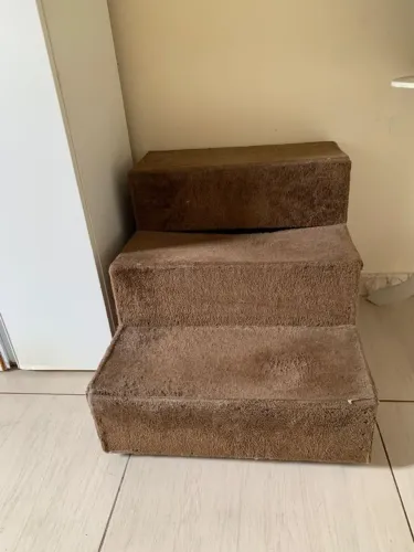 Vendo Escada de Pet por apenas R$150,00