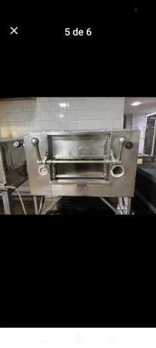 Forno elétrico industrial para pizzaria.