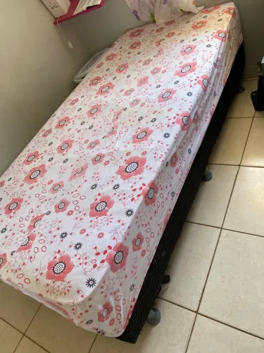 Vende Cama Solteiro 