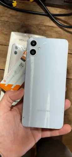 Samsung A05 128gb l aparelho revisado?