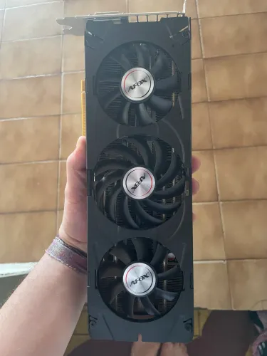 AFOX GTX 1070 8GB GDDR5 com 3 ventoinhas (D5 8GB X3)
