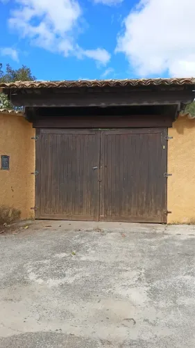 Portão Madeira Maciça