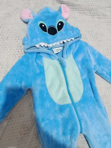 Macacão Stitch