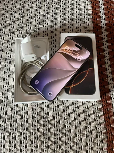 iPhone 16 pro 128 gb todo original