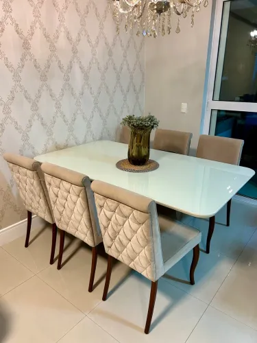 Conjunto Mesa e Cadeiras