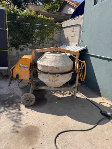Betoneira 400 Litros