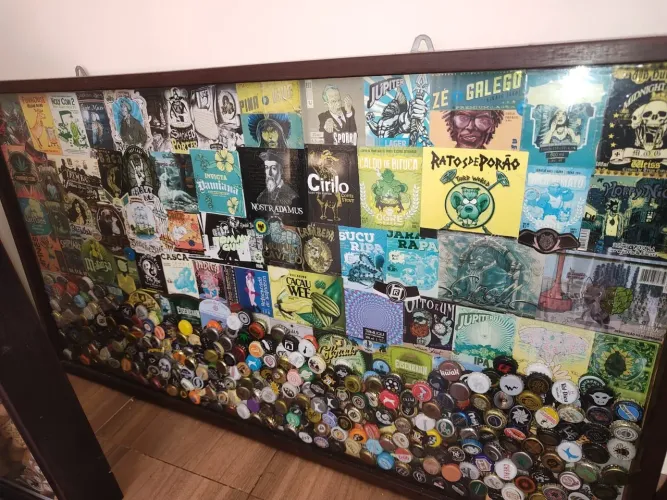 Quadro de tampinhas personalizado