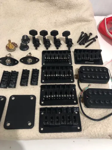 Peças de guitarra NOVAS
