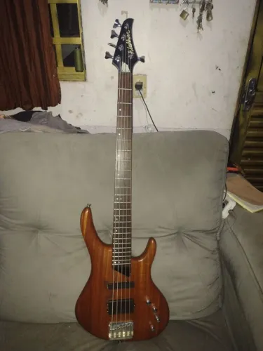 Vendo e troco bass washburn 